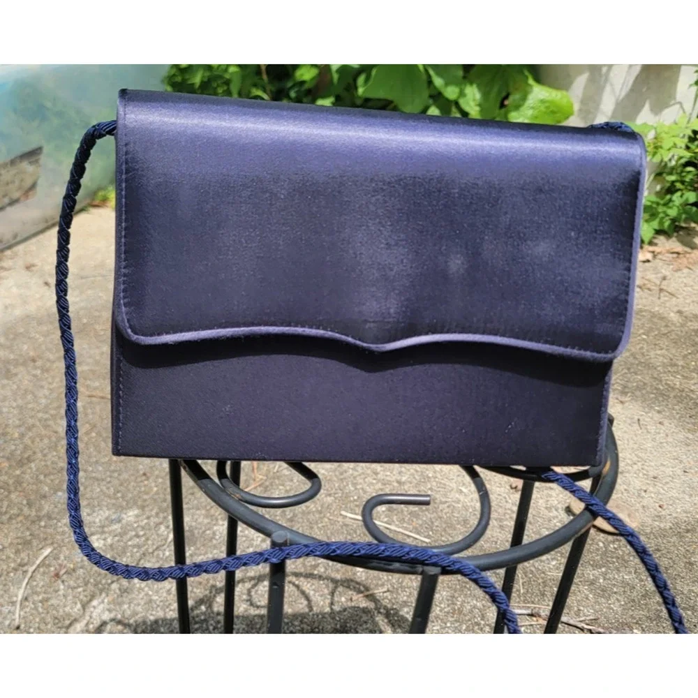 La Regale LTD Vintage Clutch Midnight Blue Satin Made in China 90s Y2K Small